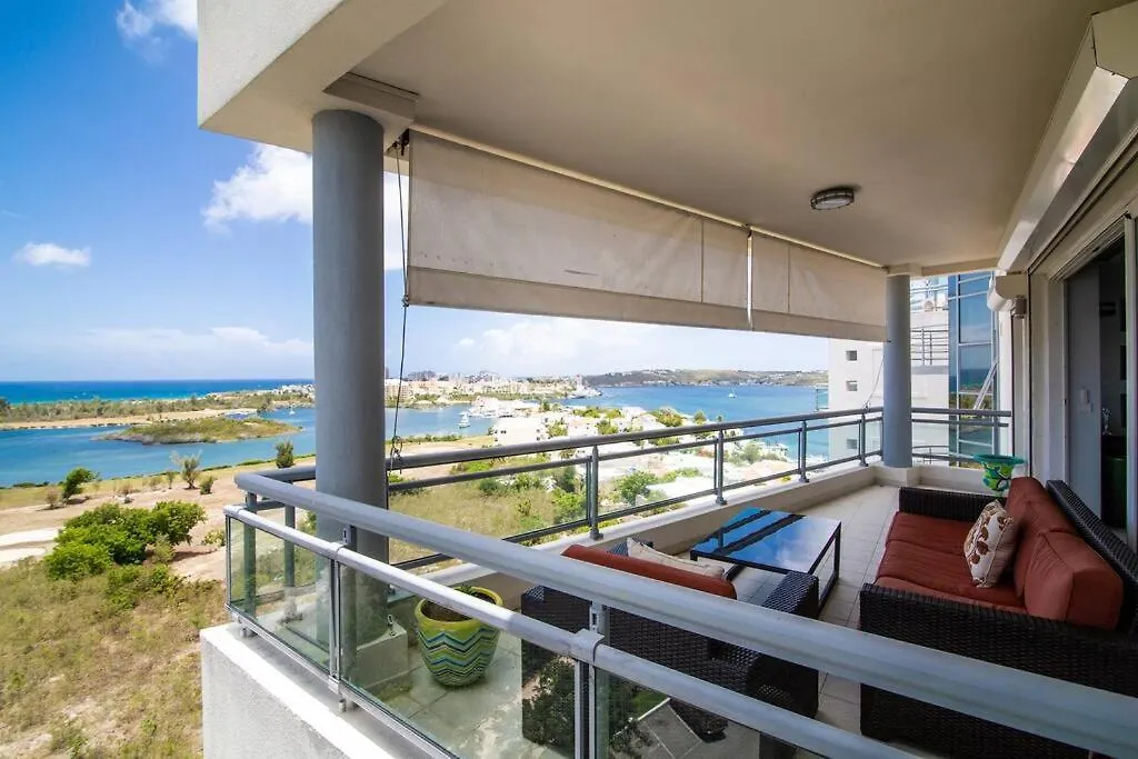 Skyline Luxury 5 Star Condo Maho 0*,  Saint-Martin